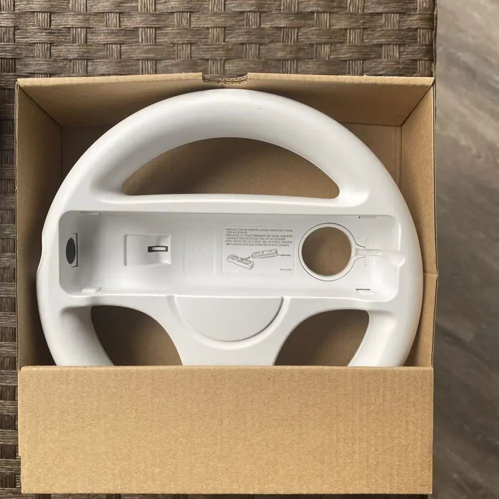 Nintendo Wii OEM Mario Kart Steering Wii Wheel White with Original Box